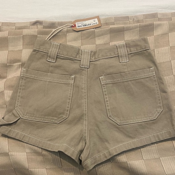 Harlow Carpenter Shorts(NWT) - Picture 2 of 4